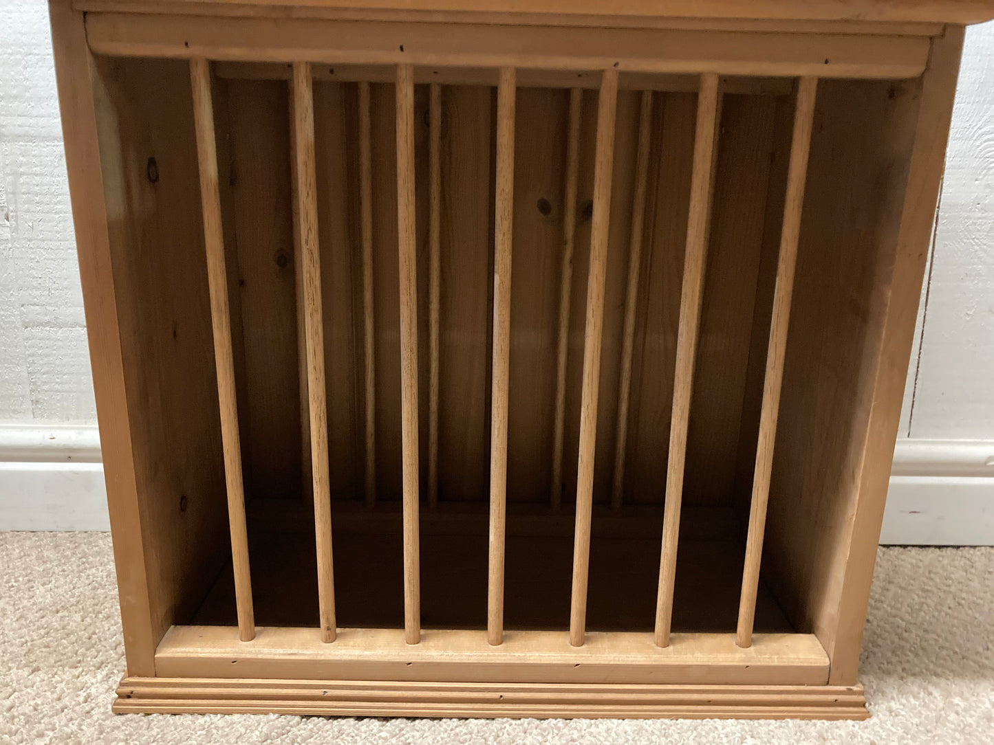 Pine Wall Hanging Plate Rack