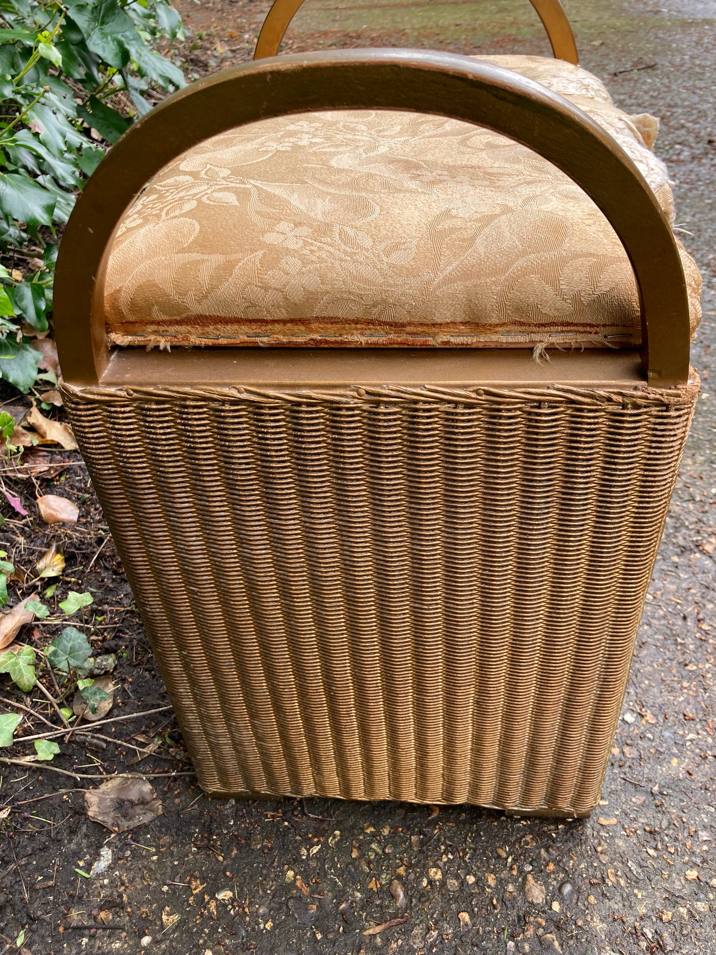 Lloyd Loom Storage Seat In Need Of Reupholstering