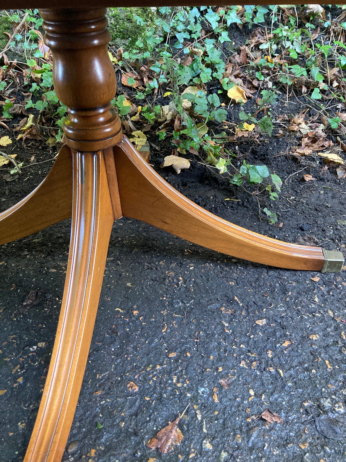 Bevan & Funnell Yew Wood Round Coffee Table