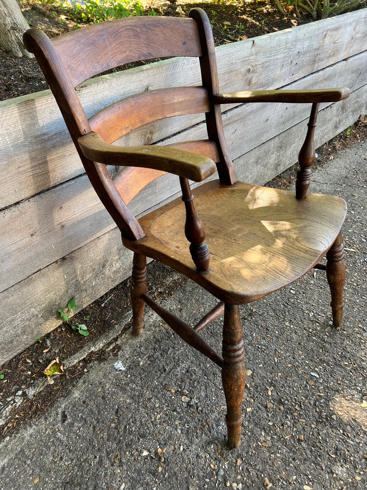 Victorian Elm Bar Back Carver Chair