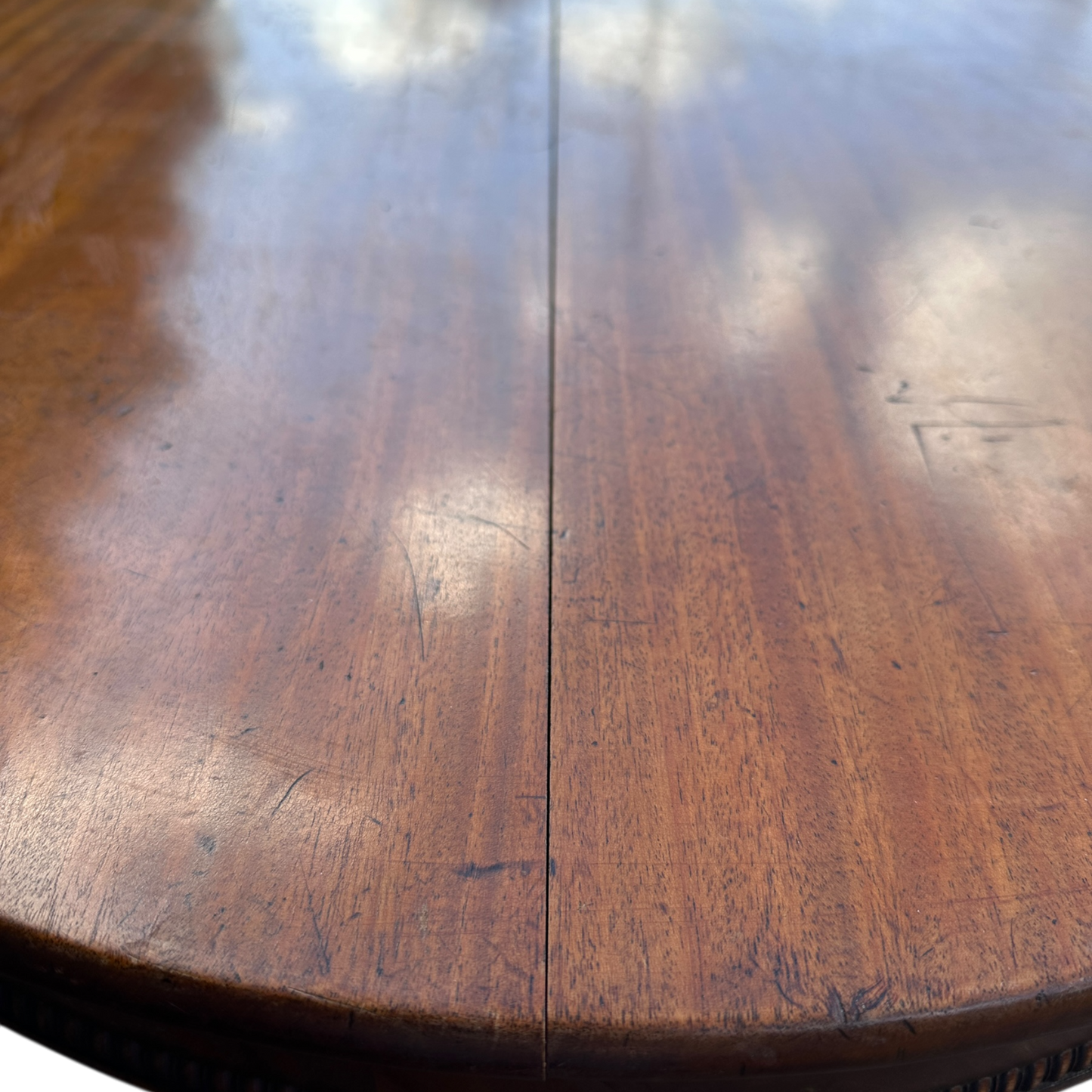 19th Century Mahogany Oval Dining Table on cabriole legs