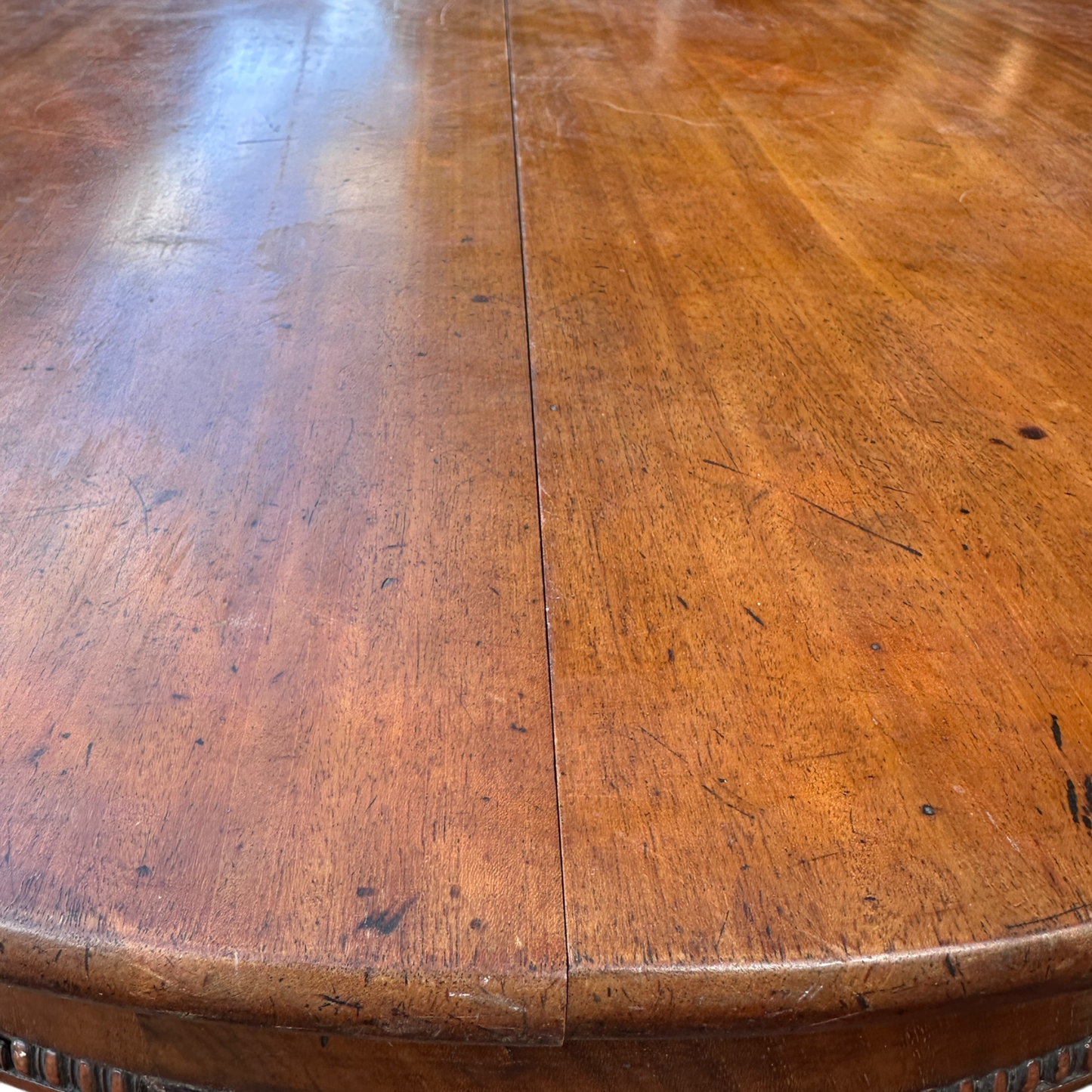 19th Century Mahogany Oval Dining Table on cabriole legs