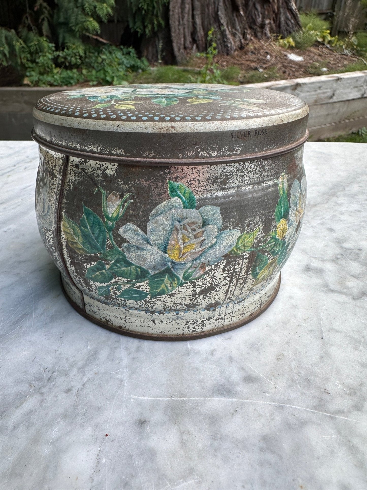 Silver Rose Floral Shabby Chic Huntley & Palmers-Vintage Biscuit Tin, Reading & LondonThe Furniture Recycling ShopTins