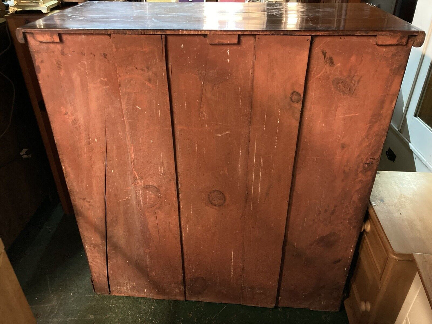 Victorian mahogany four graduating chest of drawers