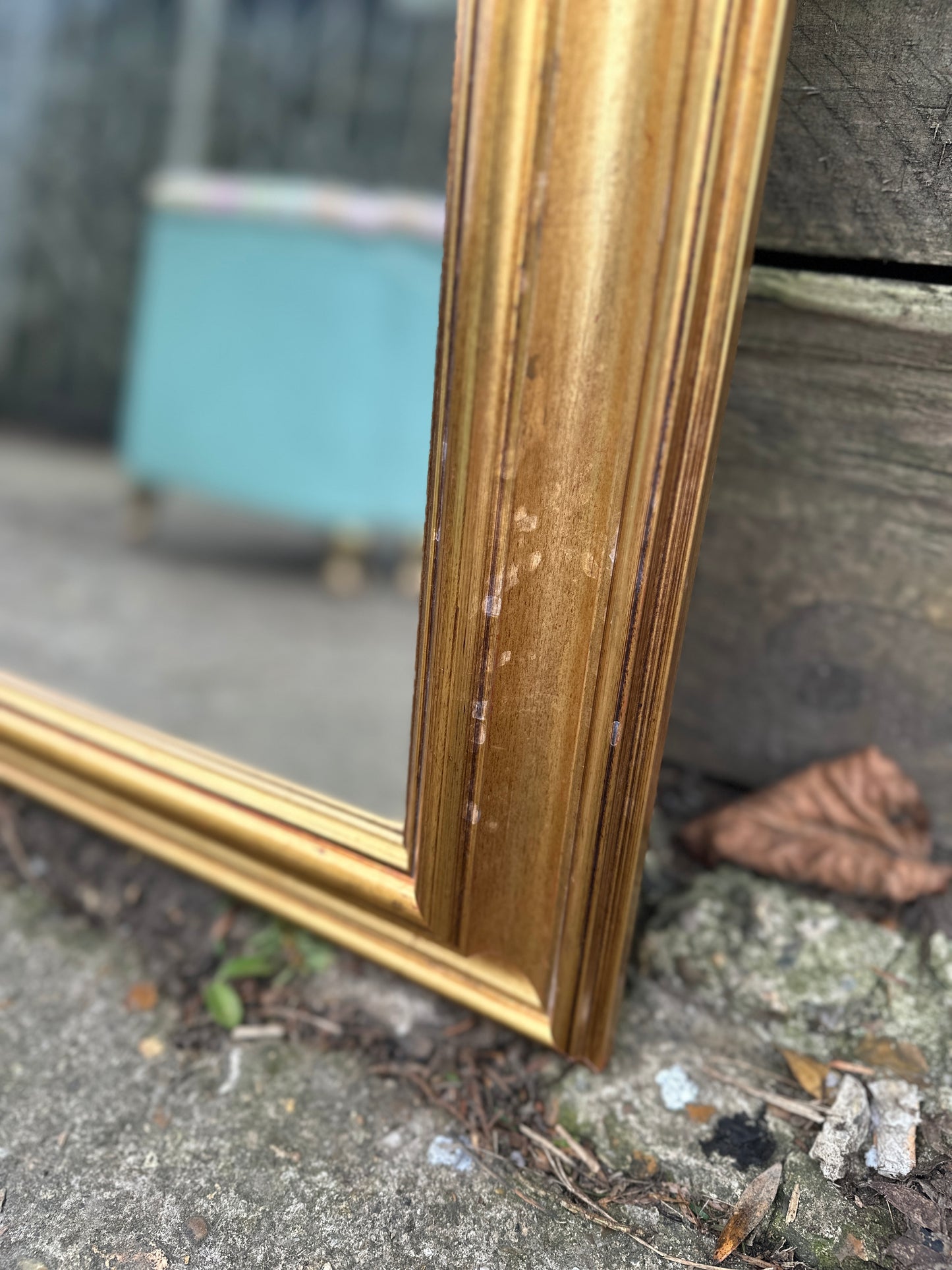 Contemporary Gilt Framed Rectangular Wall Hanging Mirror
