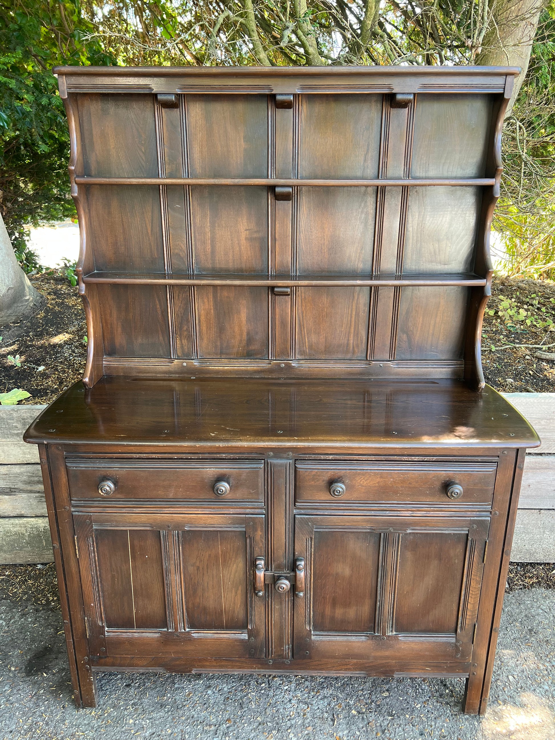 Ercol Dark Wood Dresser – Furniture Recycling Shop Ercol Dark Wood Dresser – Furniture Recycling Shop