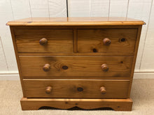 Load image into Gallery viewer, Solid Pine Chest Of Two Over Two Drawers

