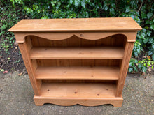Load image into Gallery viewer, Solid Pine Bookcase With Two Fixed Shelves

