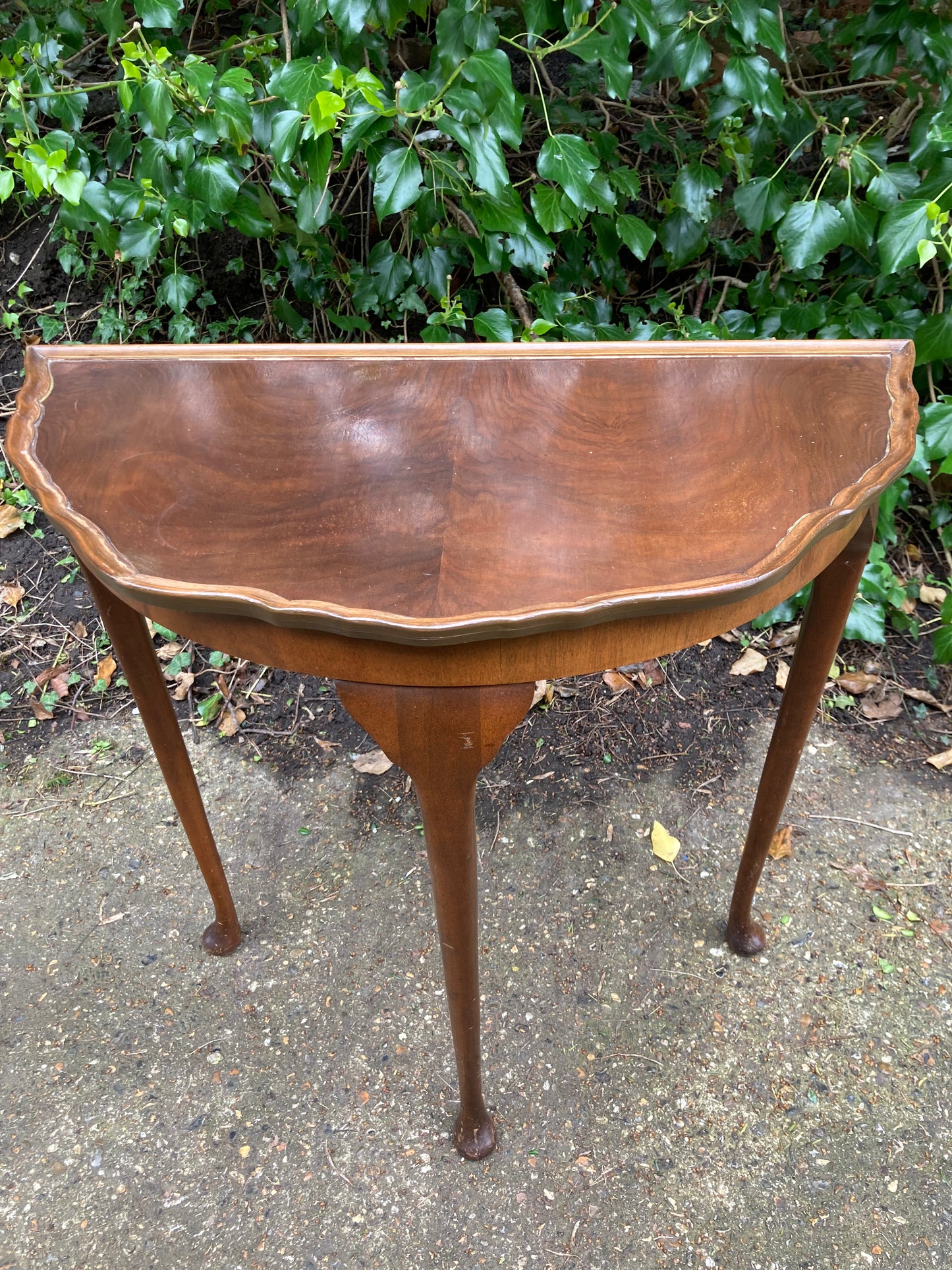 Vintage Pie Crust Edged Half Moon Table Hall Table Console Table