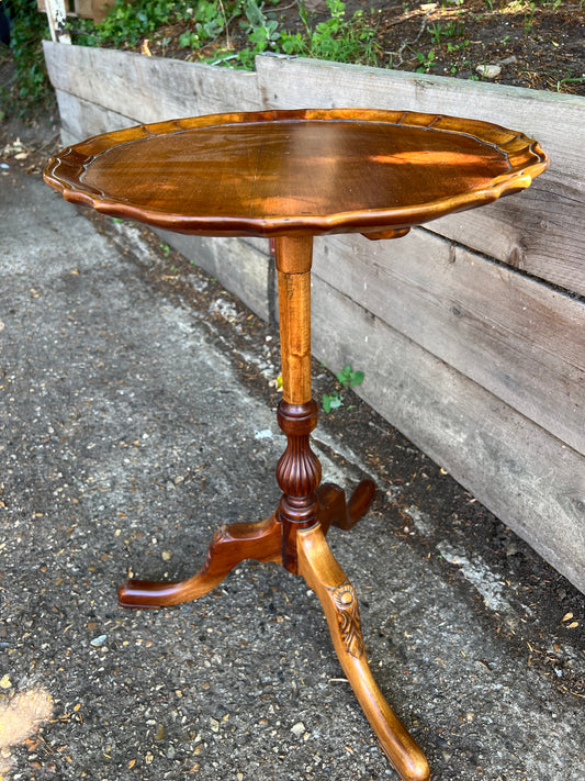 Mahogany Round Pie Crust Lamp Table Side Table