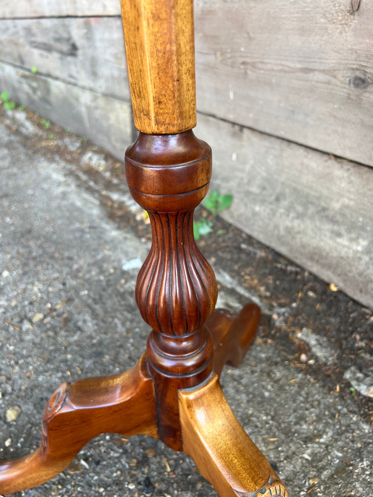 Mahogany Round Pie Crust Lamp Table Side Table