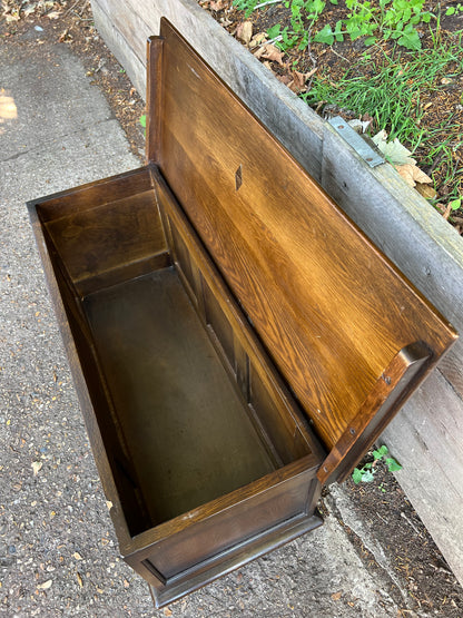 Vintage Old Charm Oak Blanket Box Storage