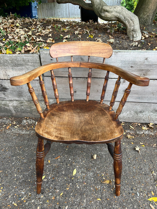 Vintage Smoker’s Chair