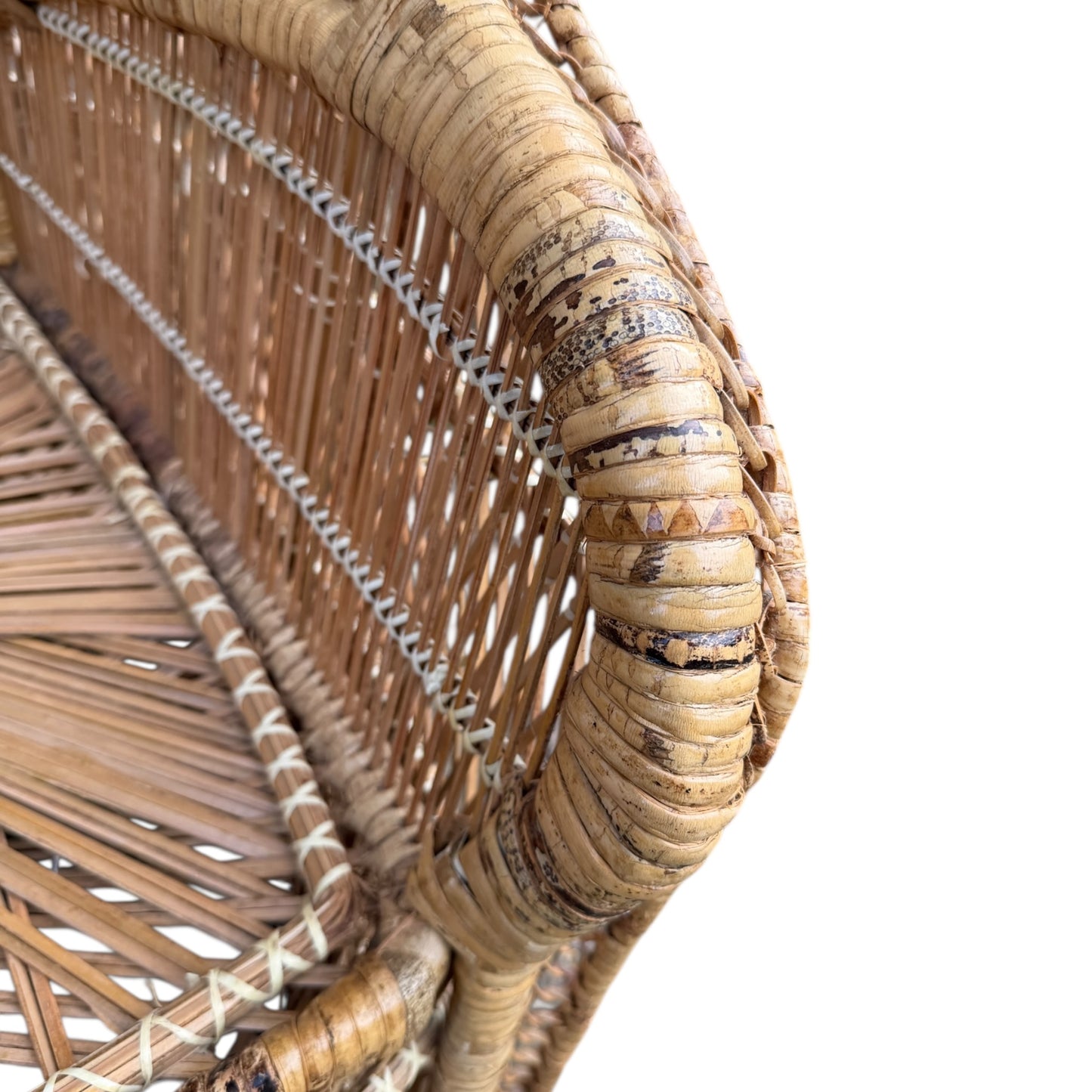 Vintage Peacock Wicker Chair – Boho Rattan High Back Lounge Chair / Conservatory Armchair