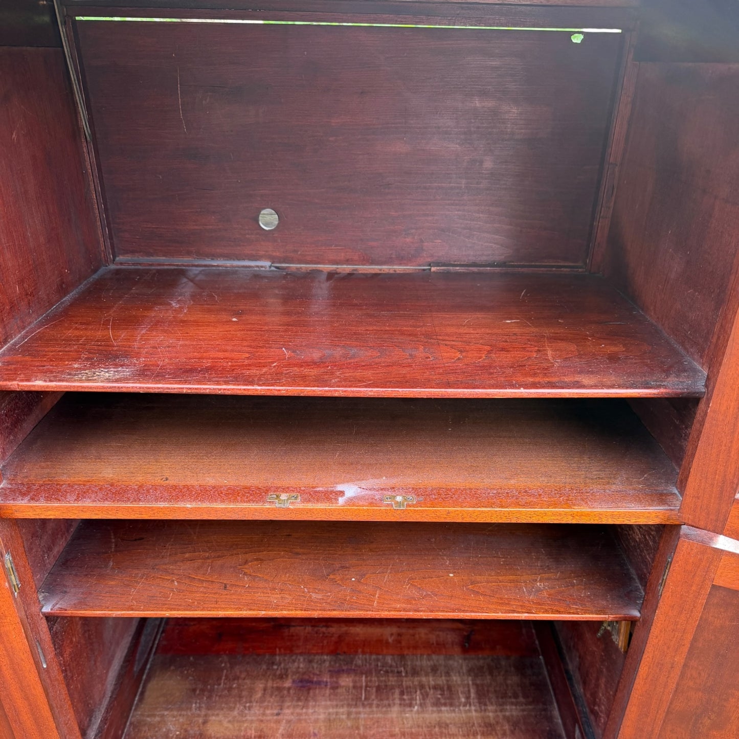 Vintage Mahogany Cocktail Cabinet / Drinks Cabinet – Mid Century Four Door Storage Cupboard