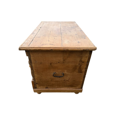 Antique Carved Pine Blanket Chest / Trunk – Folk Art Storage Chest with Tulip Carving