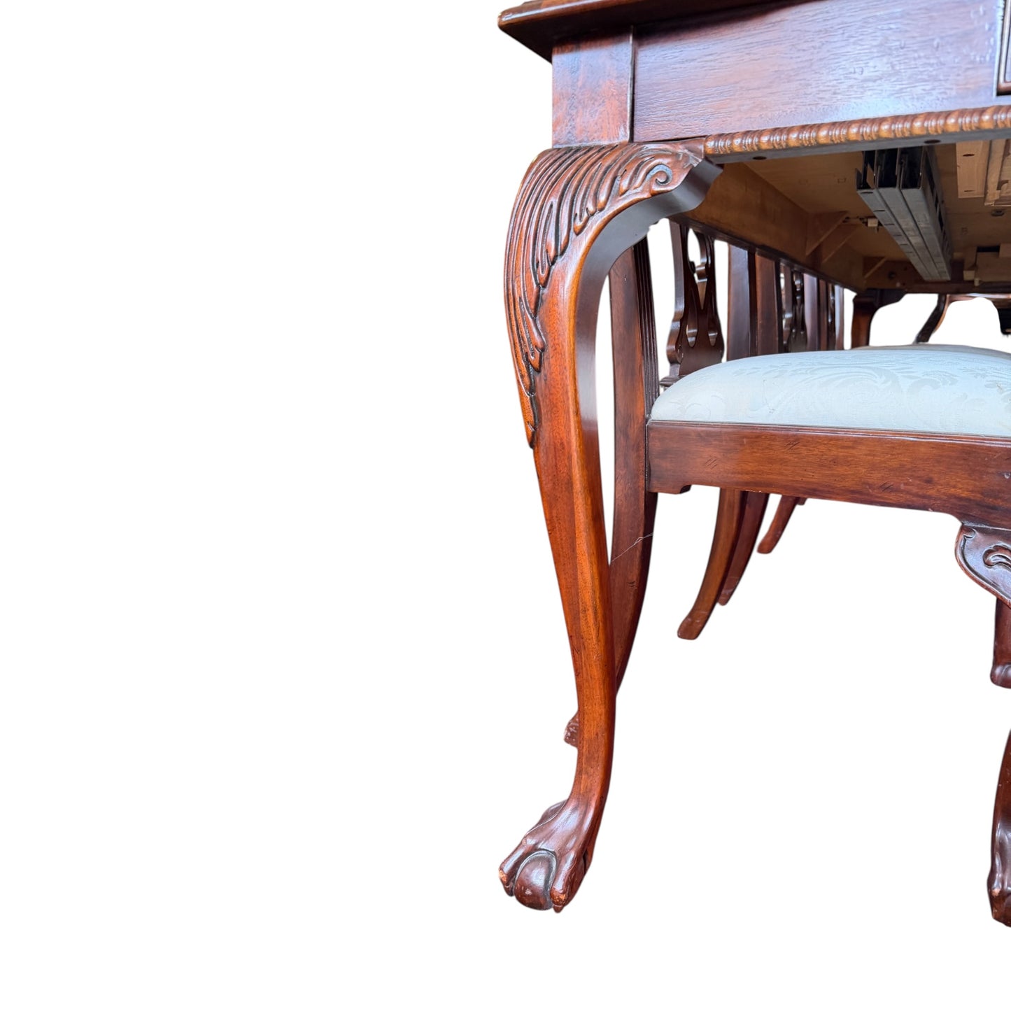 Mahogany Style Extending Dining Table & 8 Chairs – Reproduction Georgian / Chippendale Style