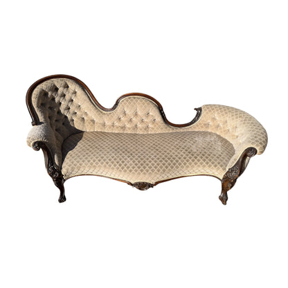 Victorian Chaise Longue / Antique Button Back Fainting Couch / Upholstered Day Bed