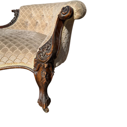Victorian Chaise Longue / Antique Button Back Fainting Couch / Upholstered Day Bed