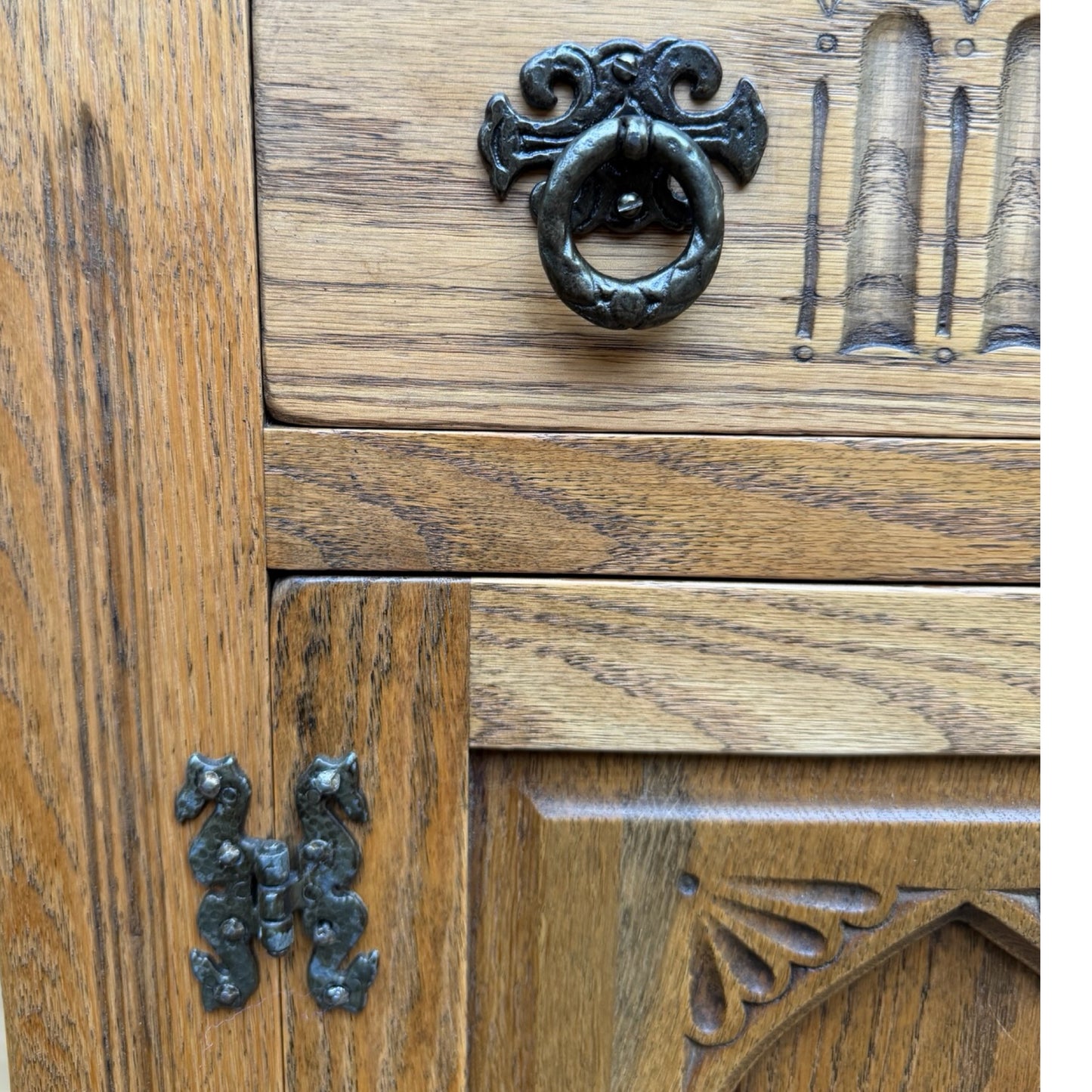 Webber Furniture Oak Sideboard - Large Tudor Style Buffet Credenza Cabinet 152cm