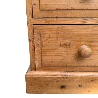 Contemporary Pine Bedside Chest - 3 Drawer Slim Nightstand Storage Unit 66cm