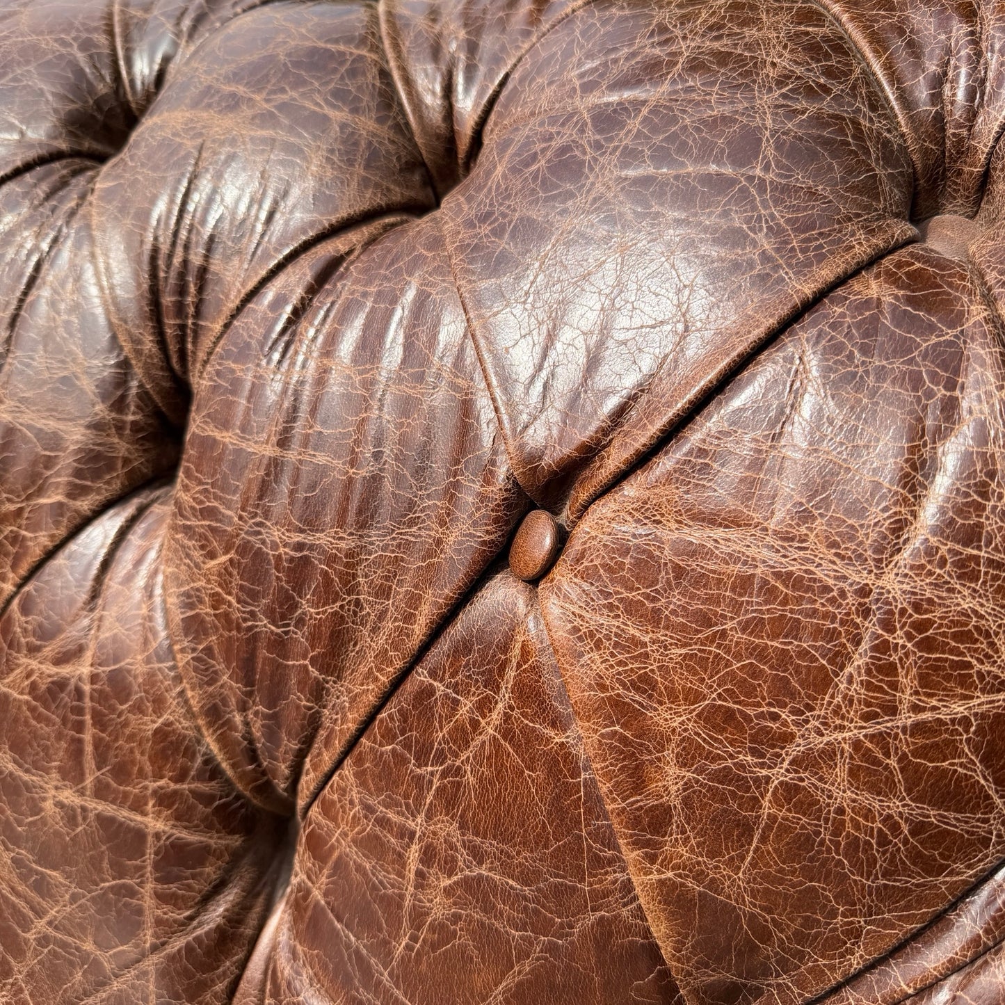 Large Contemporary 4 Seater Chesterfield Sofa - Distressed Leather Look 250cm