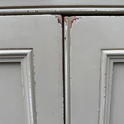 Grey Contemporary Painted Linen Cupboard Housekeeper's Pantry