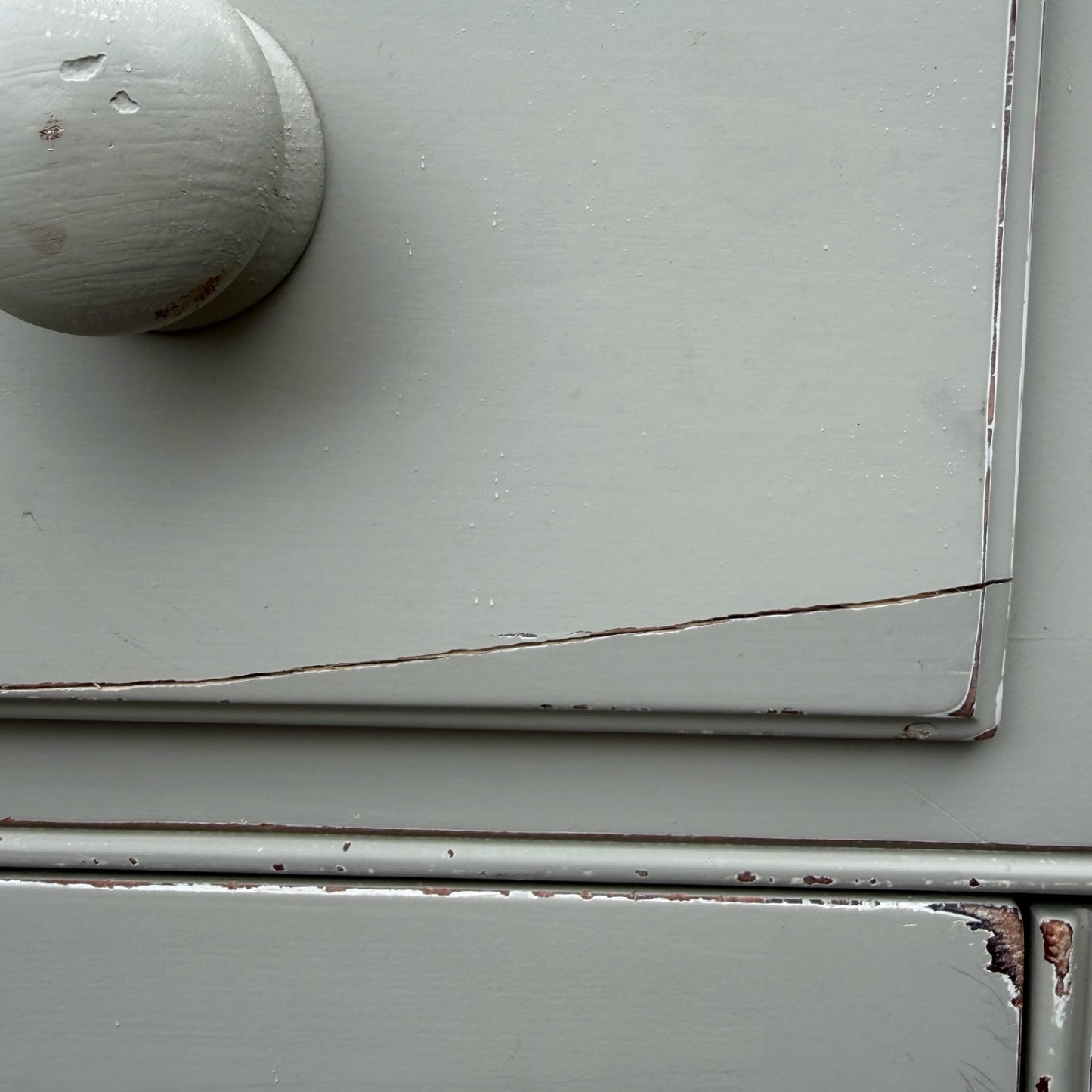 Grey Contemporary Painted Linen Cupboard Housekeeper's Pantry