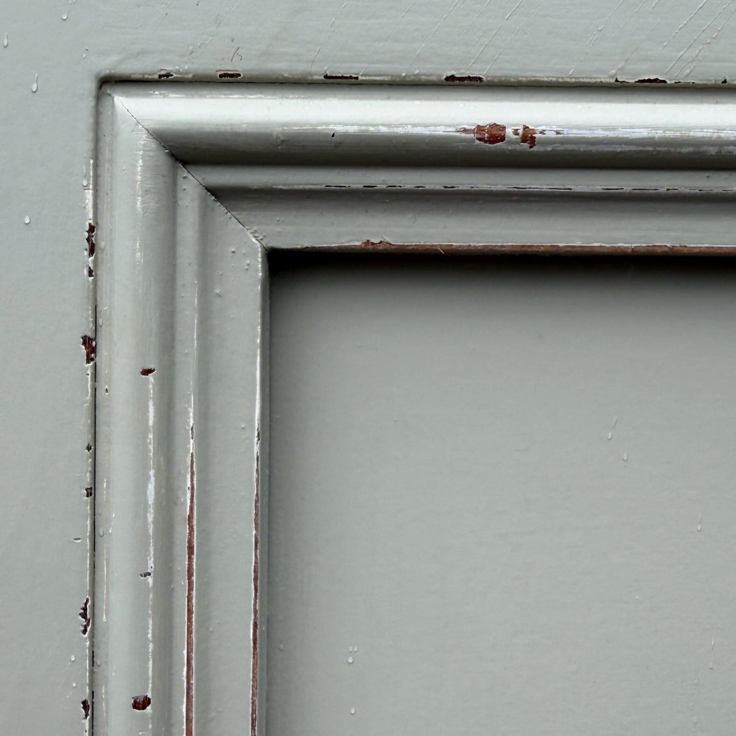 Grey Contemporary Painted Linen Cupboard Housekeeper's Pantry