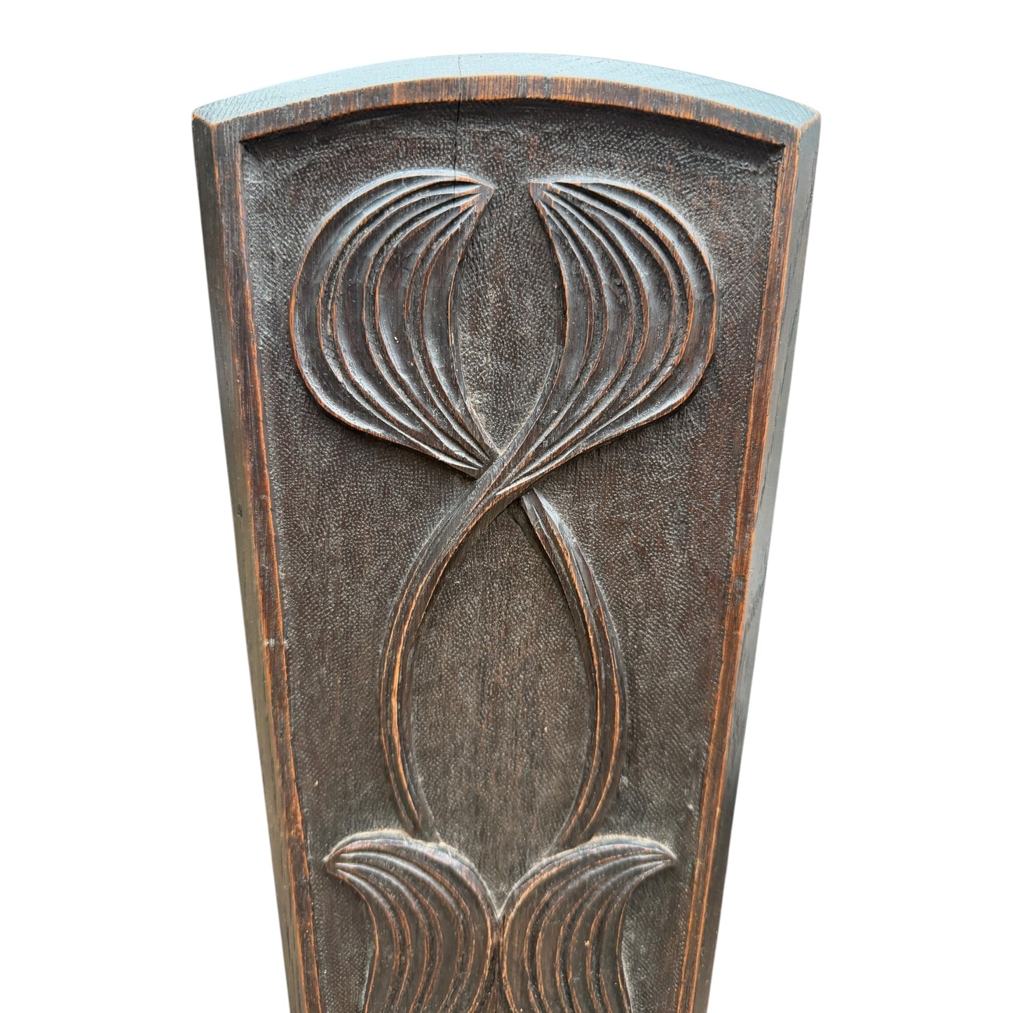 Traditional Wooden Spinner’s Chair – Carved Back & Decorative Seat
