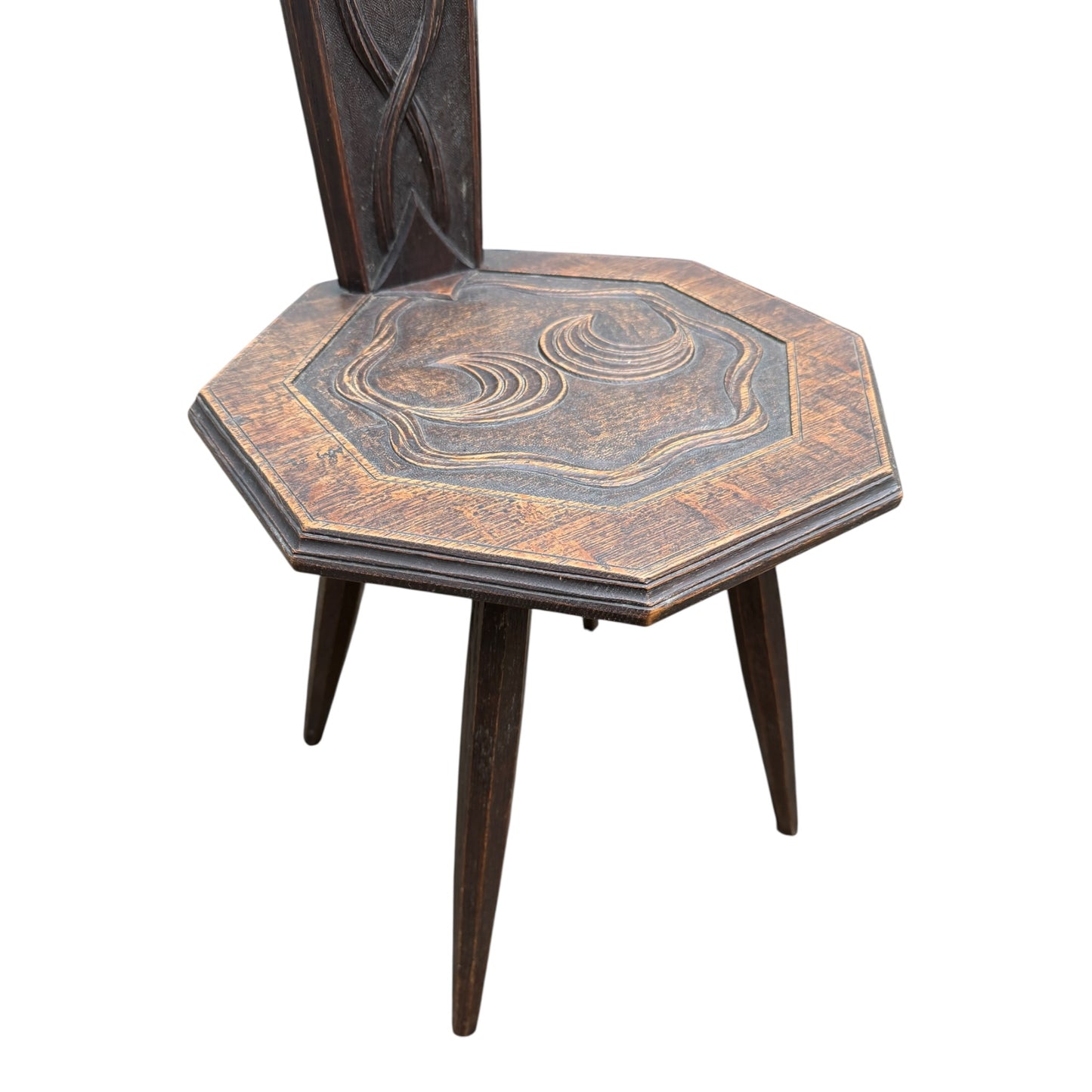 Traditional Wooden Spinner’s Chair – Carved Back & Decorative Seat
