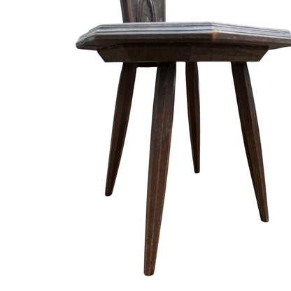 Traditional Wooden Spinner’s Chair – Carved Back & Decorative Seat