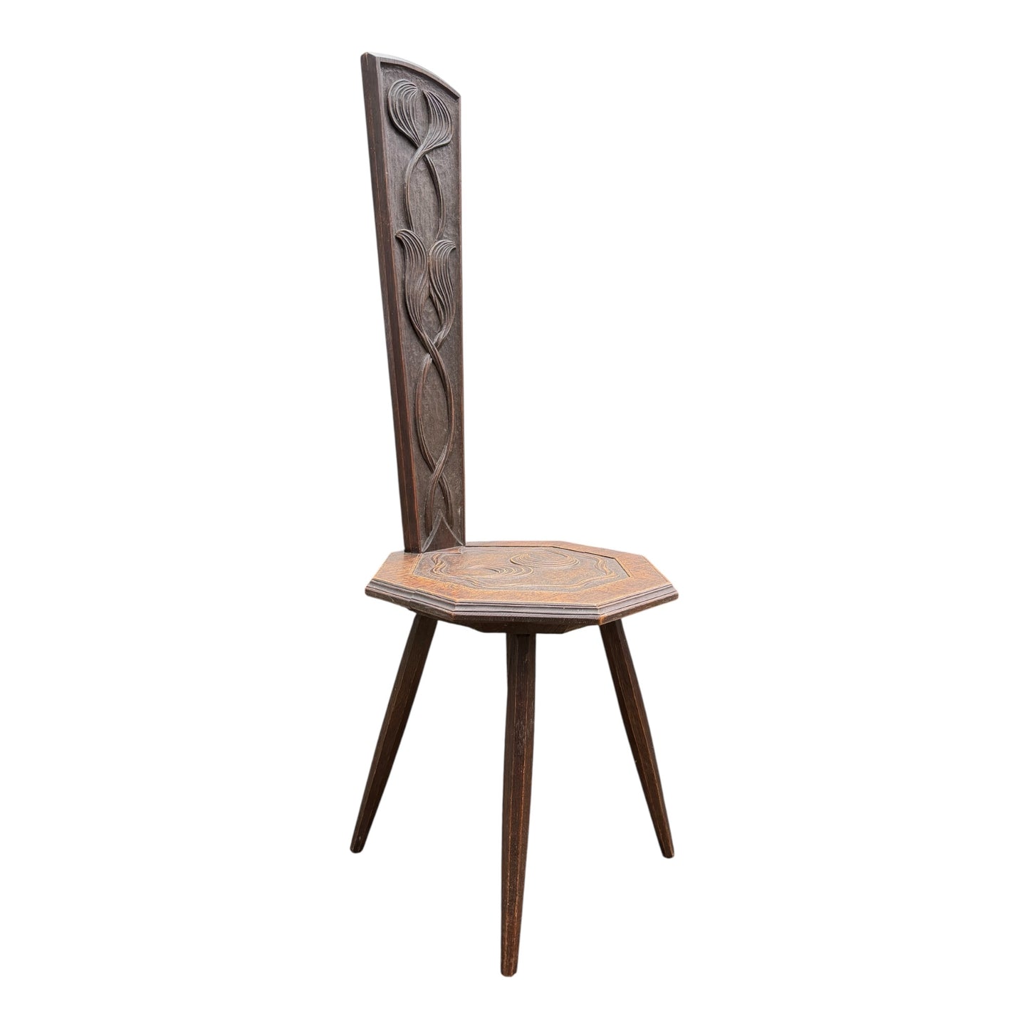 Traditional Wooden Spinner’s Chair – Carved Back & Decorative Seat