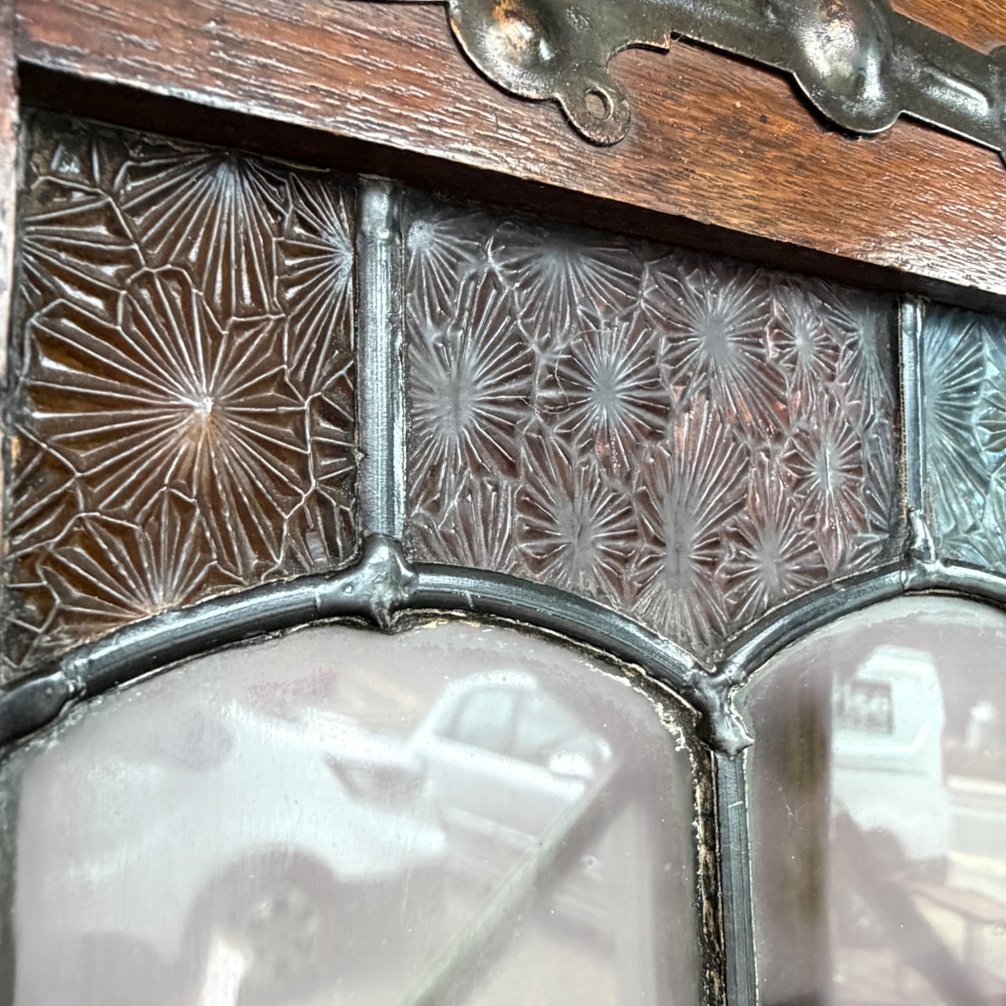 Antique Arts & Crafts Oak Glazed Bookcase with Leaded Stained Glass Doors – Early 20th Century