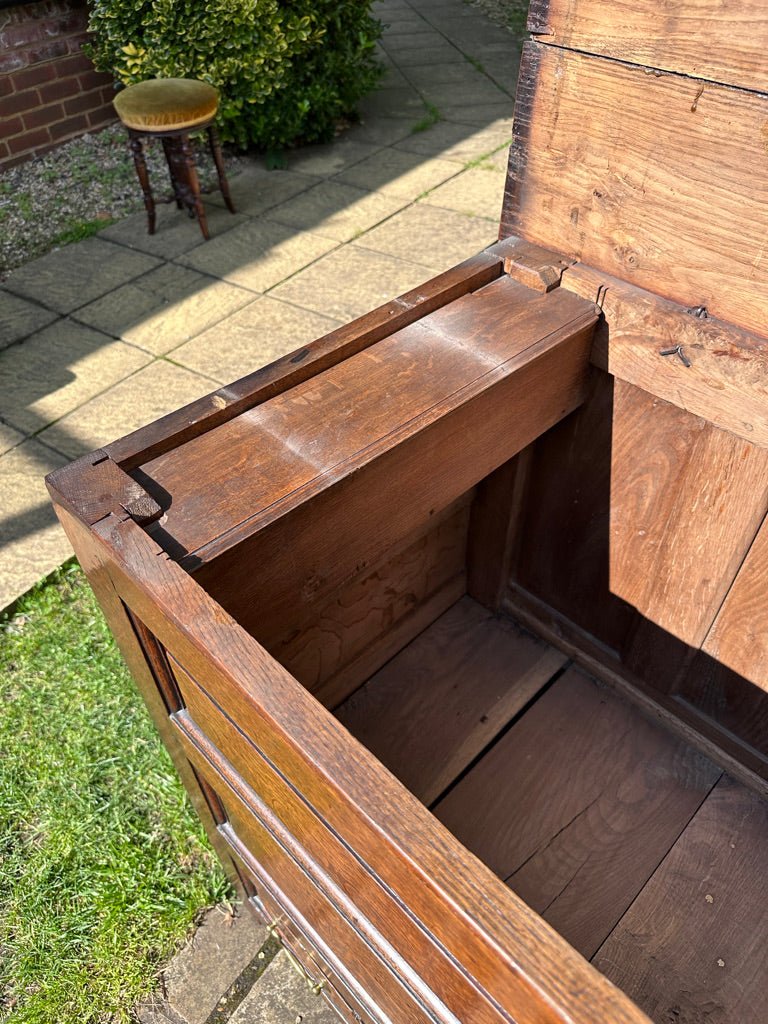 Early 19th Century Antique Tall Oak Mule Chest, Blanket Chest With Candle BoxThe Furniture Recycling Shop