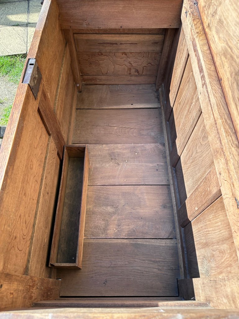 Early 19th Century Antique Tall Oak Mule Chest, Blanket Chest With Candle BoxThe Furniture Recycling Shop