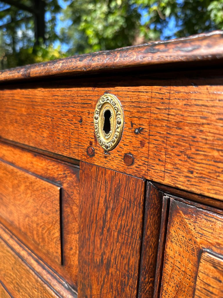 Early 19th Century Antique Tall Oak Mule Chest, Blanket Chest With Candle BoxThe Furniture Recycling Shop