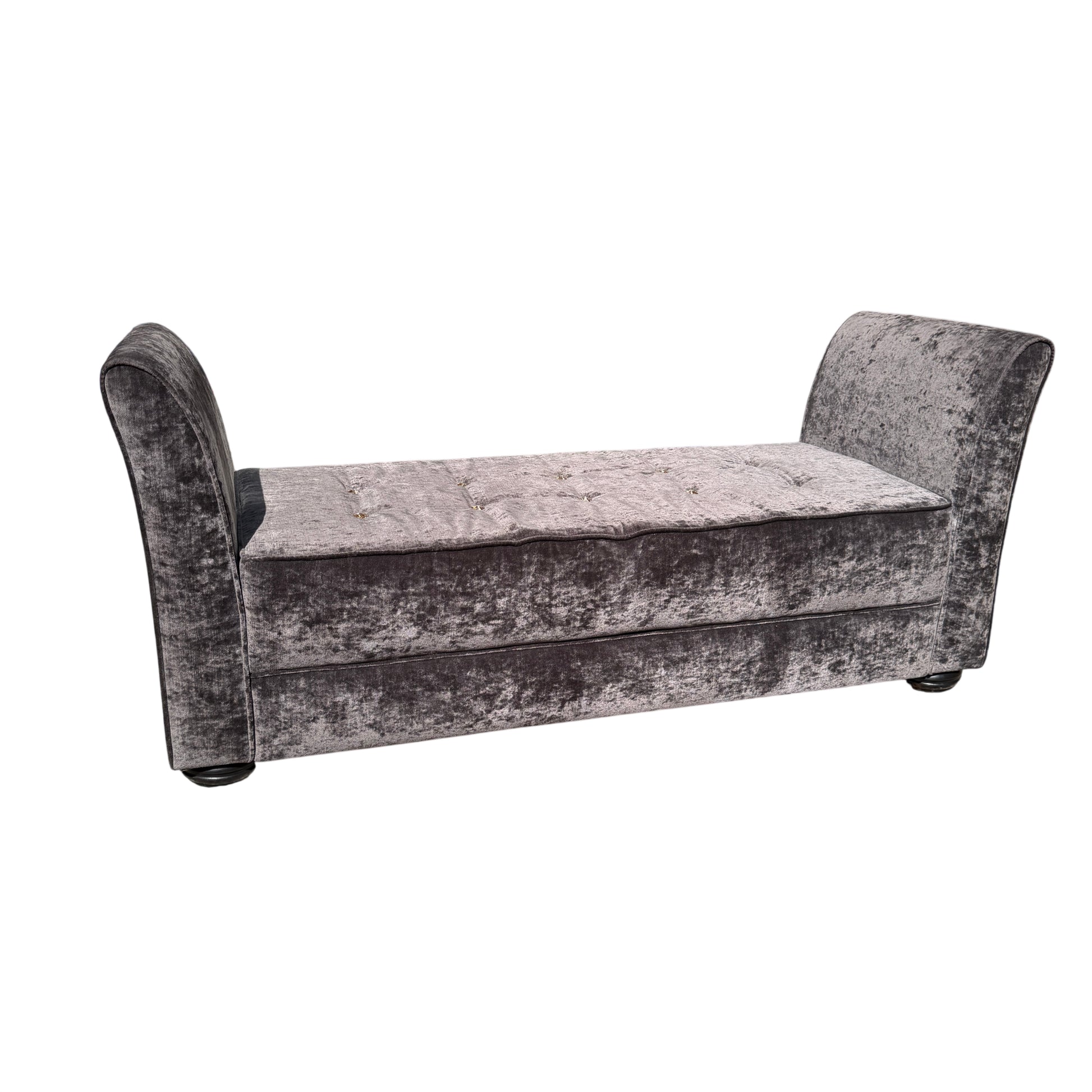 Contemporary grey velvet chaise with buttoned cushion and turned wooden feet
