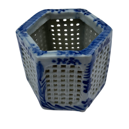 Victorian blue and white pierced porcelain brush pot with six short feet