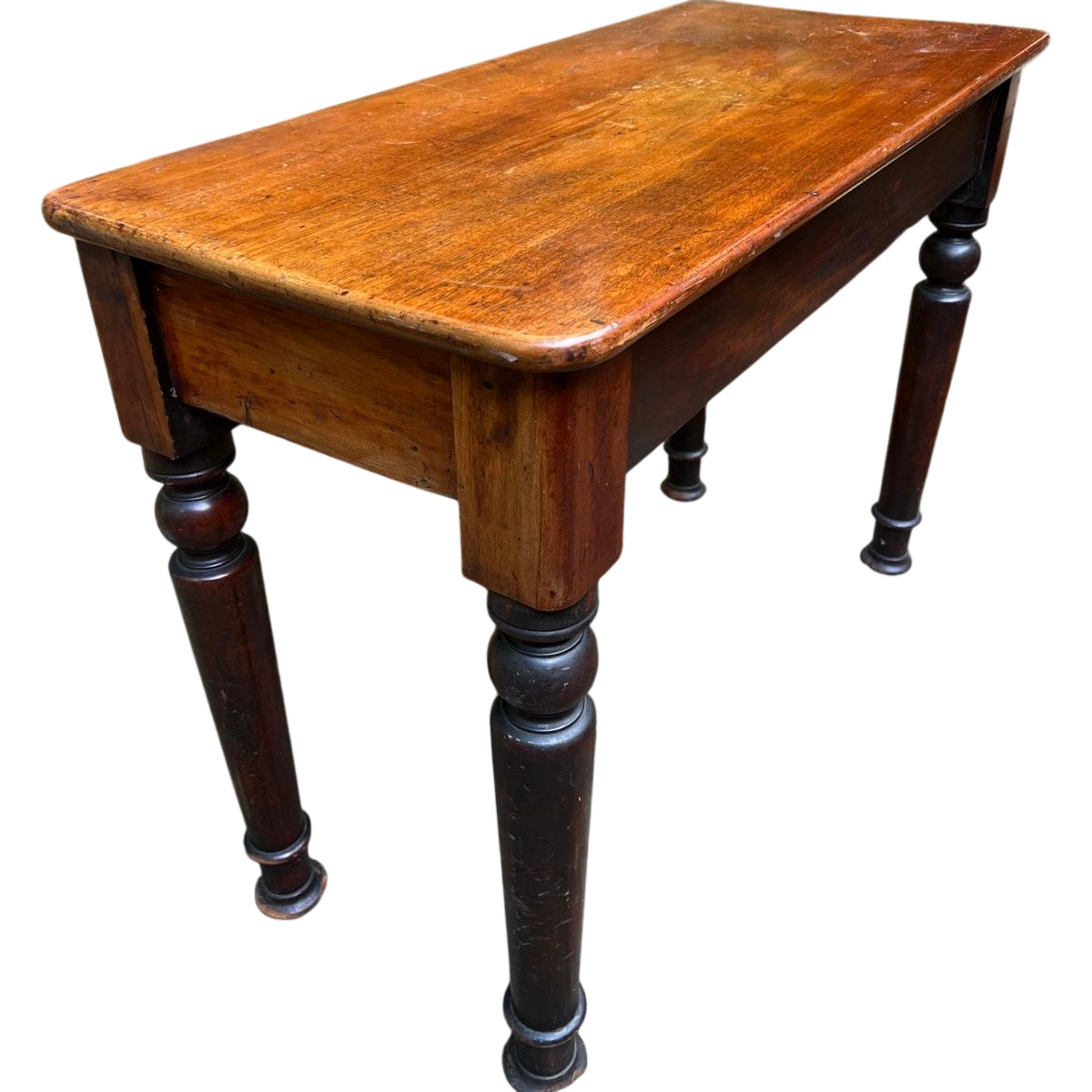 Solid wood occasional table with bulbous turned leg detail