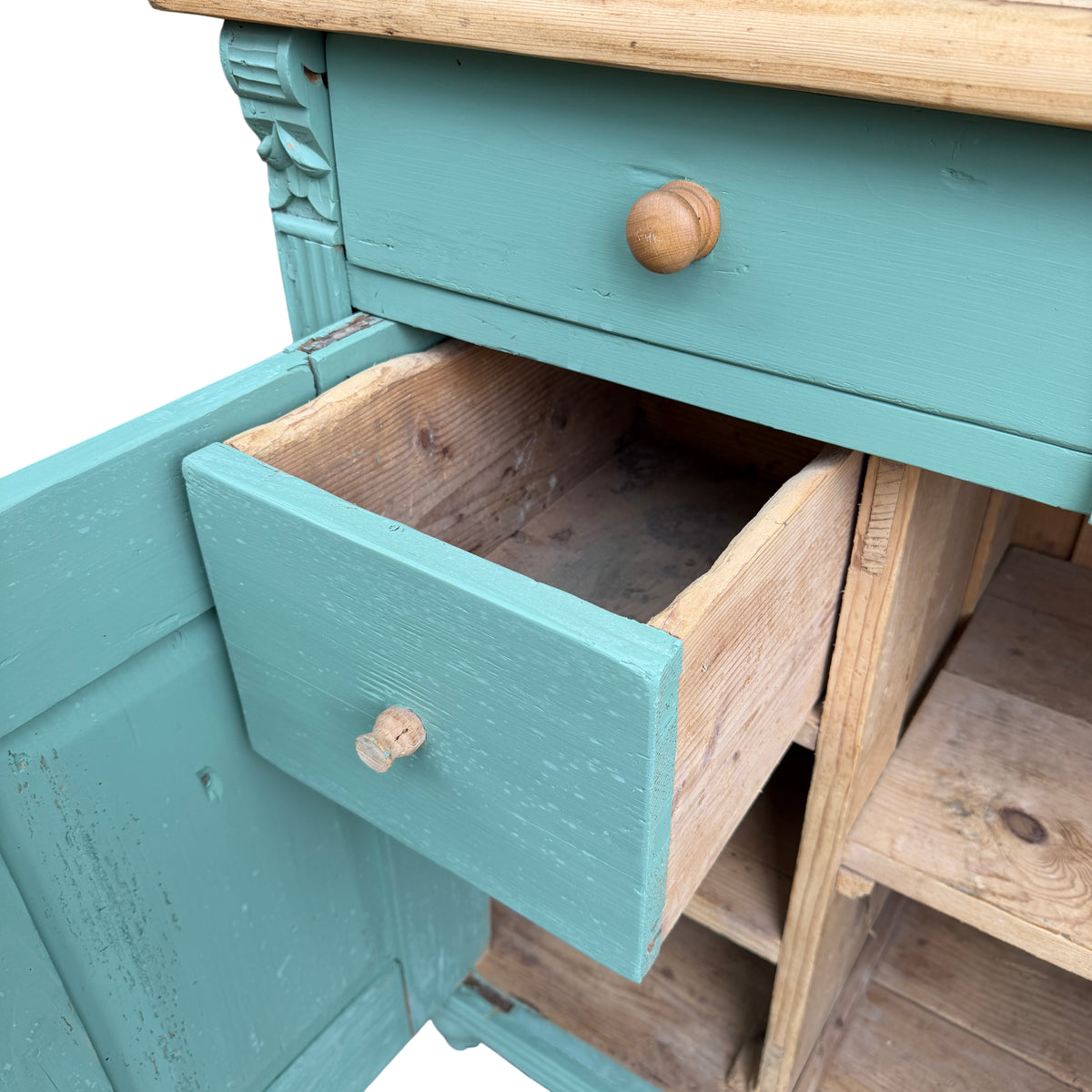 Country style painted pine dresser with turned supports and open shelf