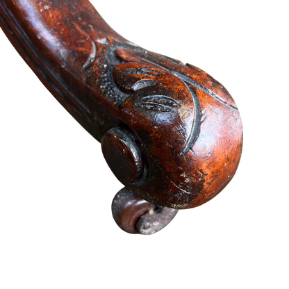 Side view of Victorian mahogany dining table showing apron and edge