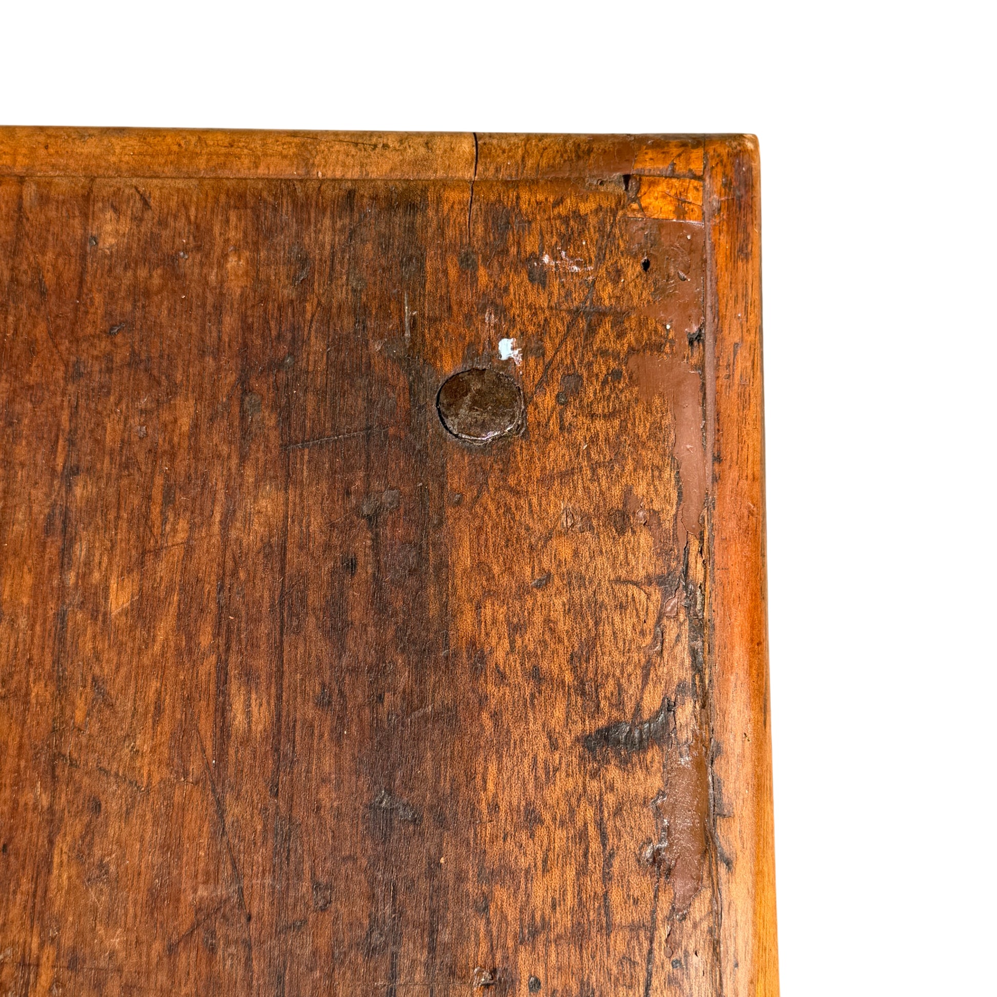 End view of solid oak coffee table showing corner and top edge detail