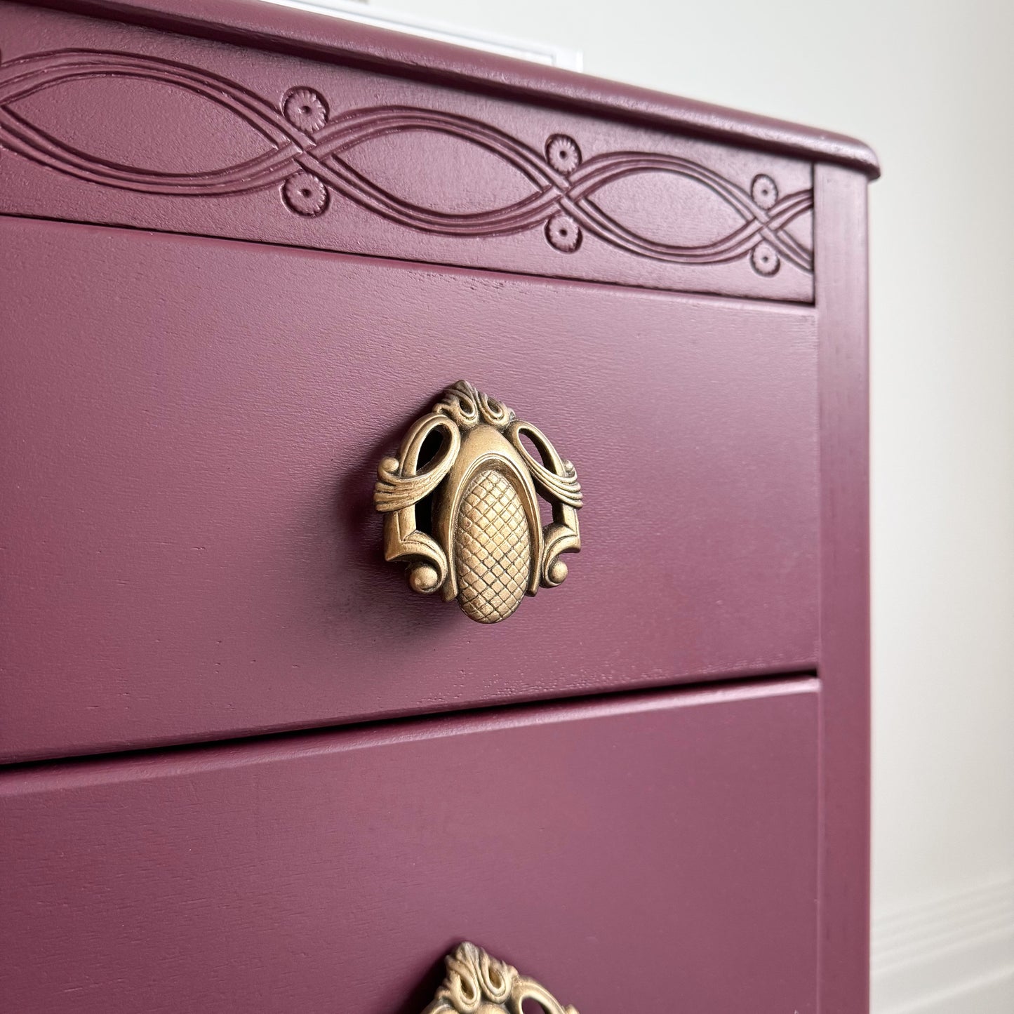 Bedford Bramble | Small & Co | Durable Furniture Paint
