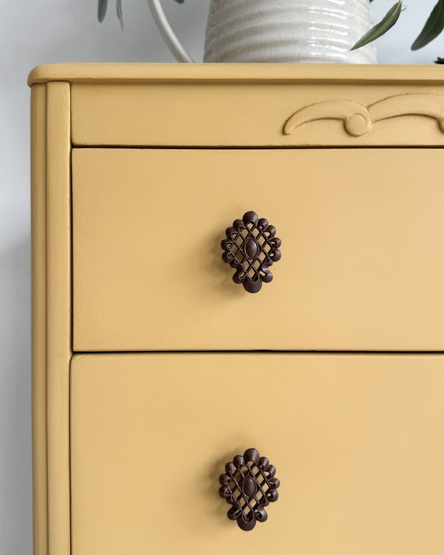 English Mustard | Small & Co | Durable Furniture Paint
