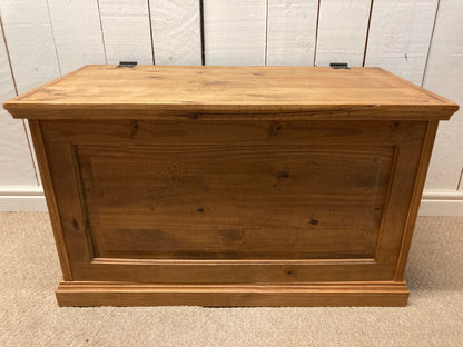 Solid Pine Trunk Blanket Box Storage