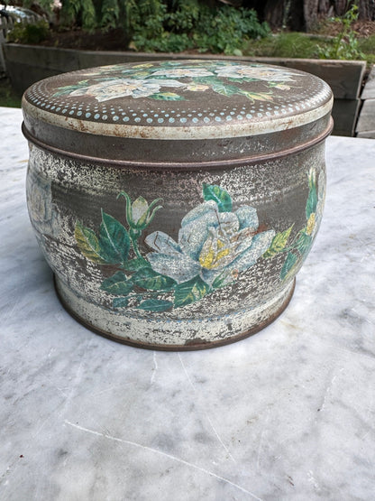 Silver Rose Floral Shabby Chic Huntley & Palmers-Vintage Biscuit Tin, Reading & LondonThe Furniture Recycling ShopTins