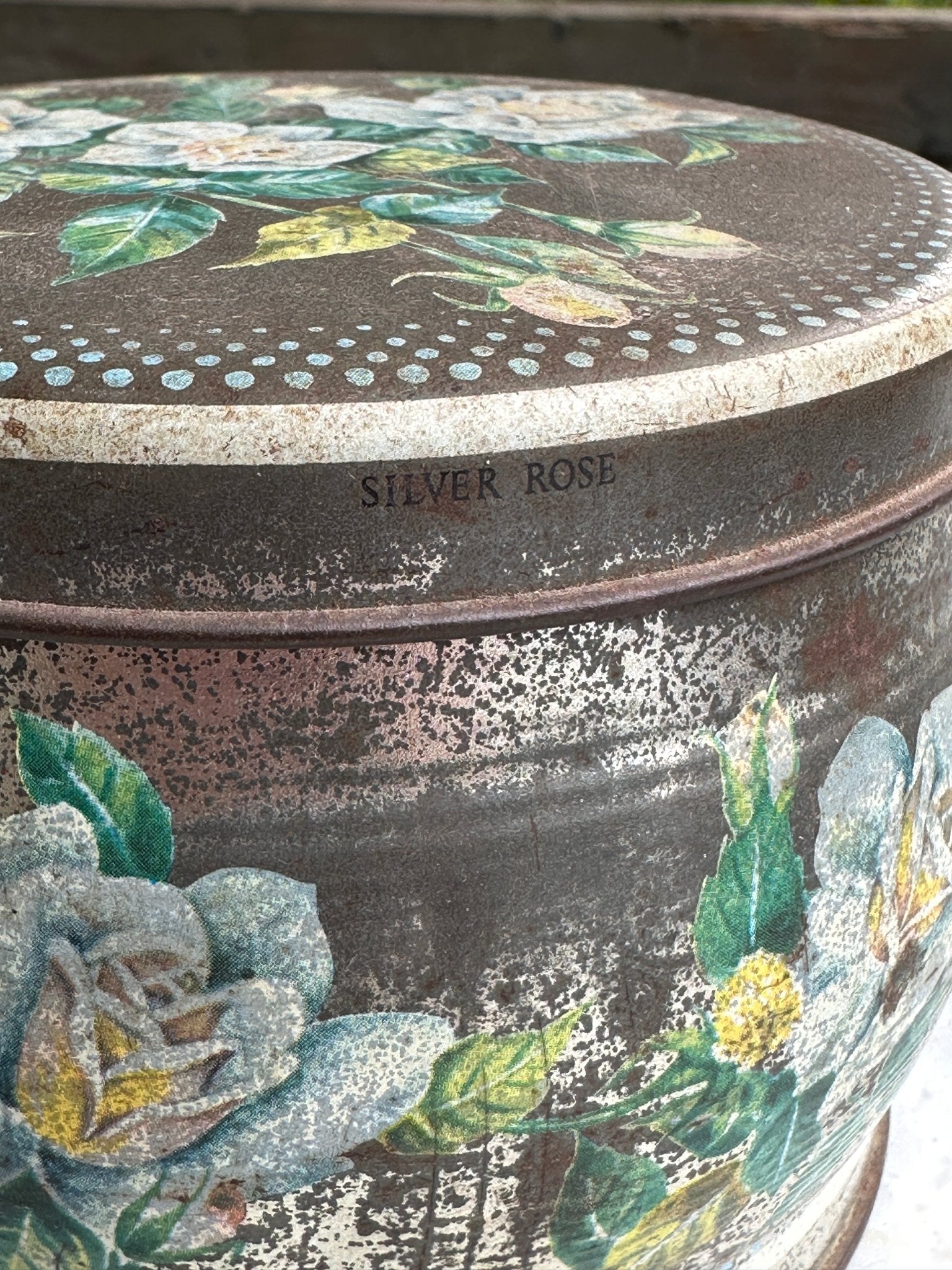Silver Rose Floral Shabby Chic Huntley & Palmers-Vintage Biscuit Tin, Reading & LondonThe Furniture Recycling ShopTins