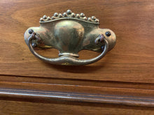 Load image into Gallery viewer, Solid mahogany sideboard carving details to the doors

