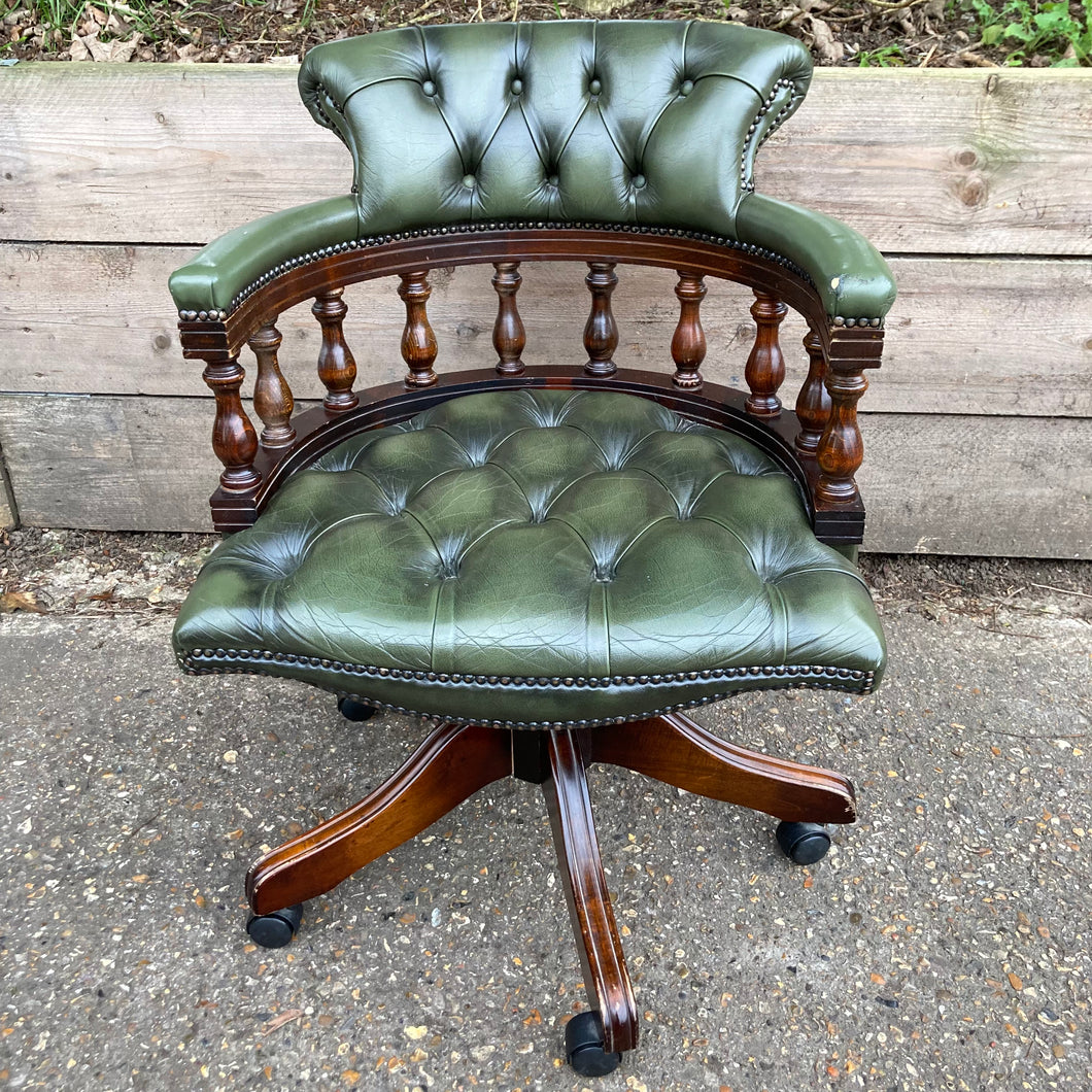 Captain’s Chair Green Leather Upholstered Office Chair On Castors
